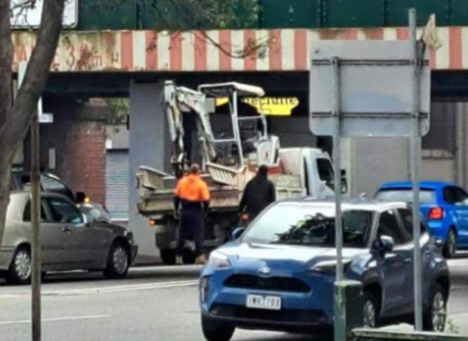 Montague’s Bridge Blunder: White Digger Aims High, Hits Low